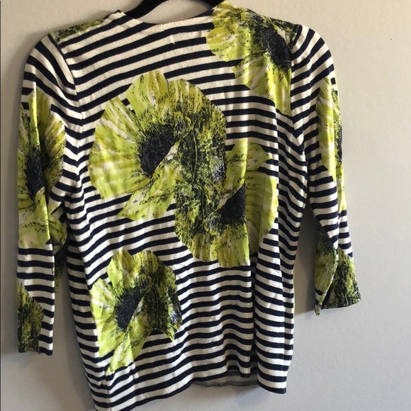 Knit striped cardigan with large green floral - Picture 4 of 5